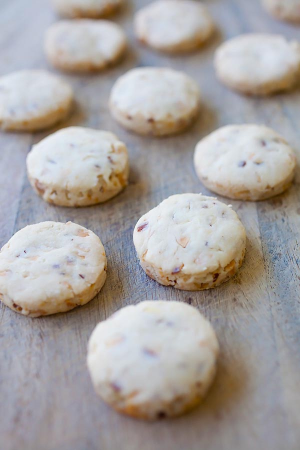 traditional japanese almond cookies