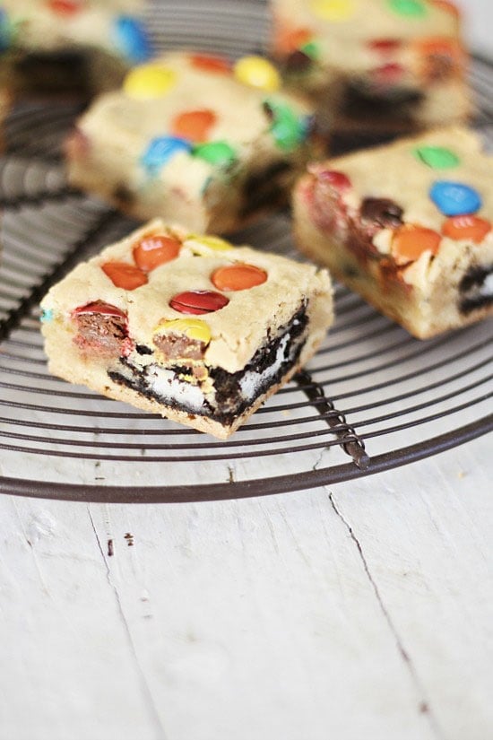 Loaded M&M's Oreo Bars Recipe - Averie Cooks