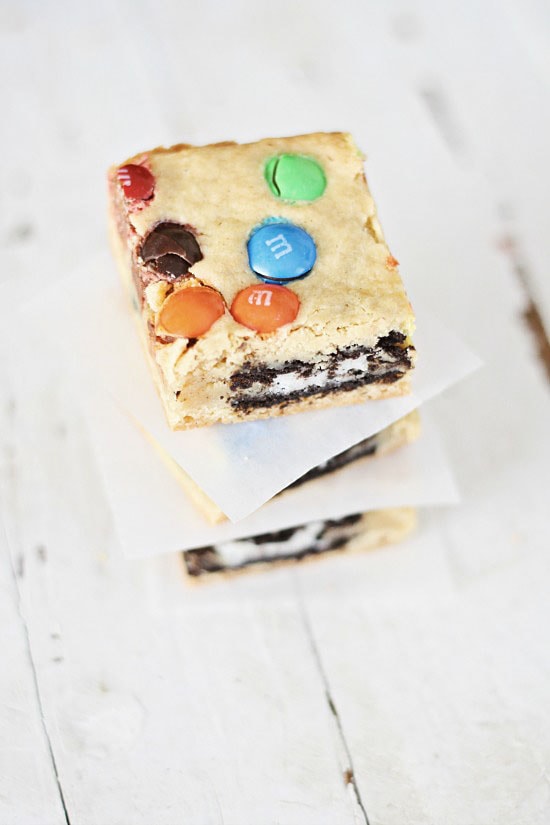 Loaded M&M's Oreo Bars Recipe - Averie Cooks