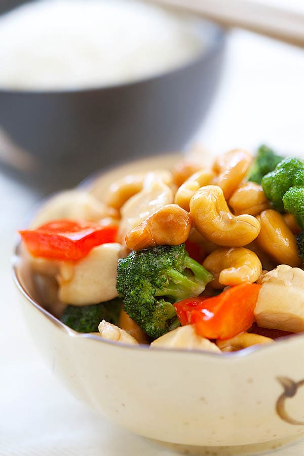 Honey cashew nuts with chicken in a savory honey sauce.