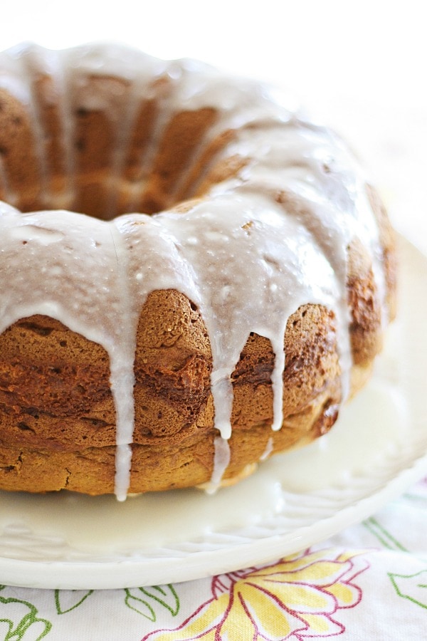 Easy and healthy sweet pumpkin cream cheese bundt cake.