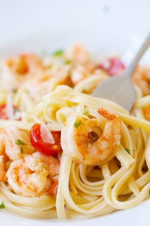 Shrimp Scampi Linguine (with Wine!) - Rasa Malaysia