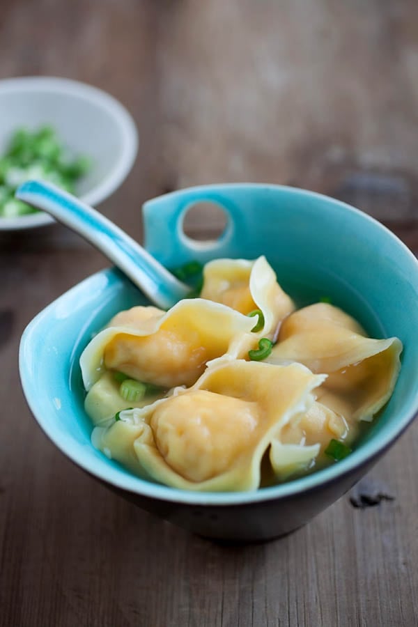 Wonton Soup (with Plump Juicy Shrimp Wontons) - Rasa Malaysia