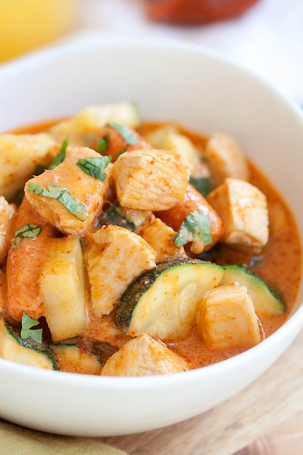 Zucchini and chicken in easy Thai red curry ready to serve. 