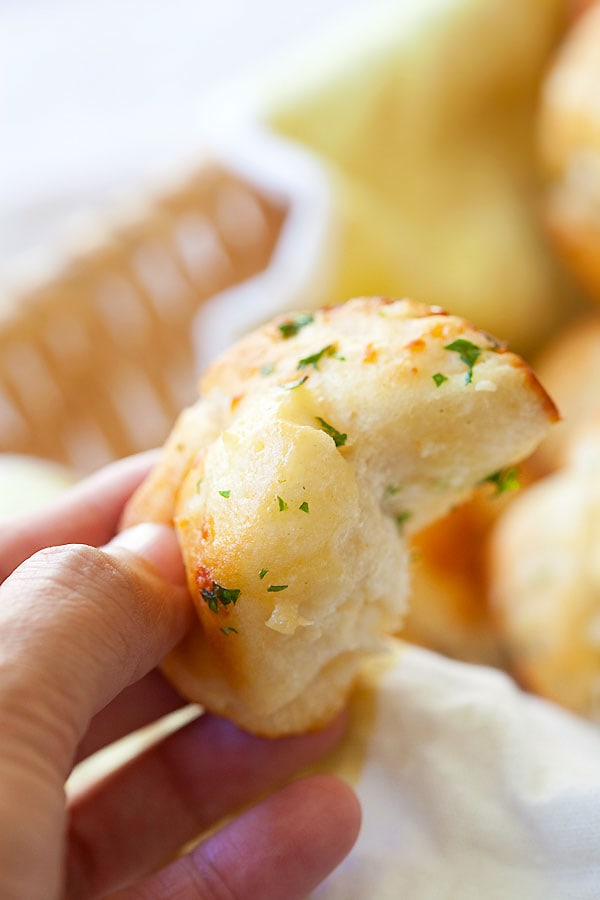 Mini Garlic Monkey Breads - Life In The Lofthouse