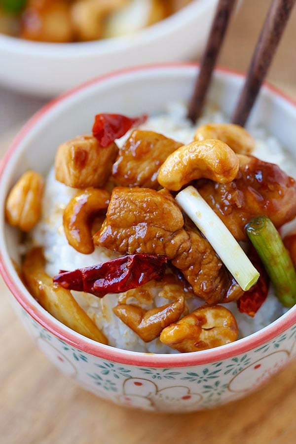 Stir fry Cashew nuts Chicken with scallion.