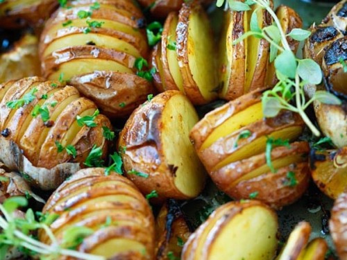 Baked Garlic Parmesan Hasselback Potatoes - with Butter & herbs