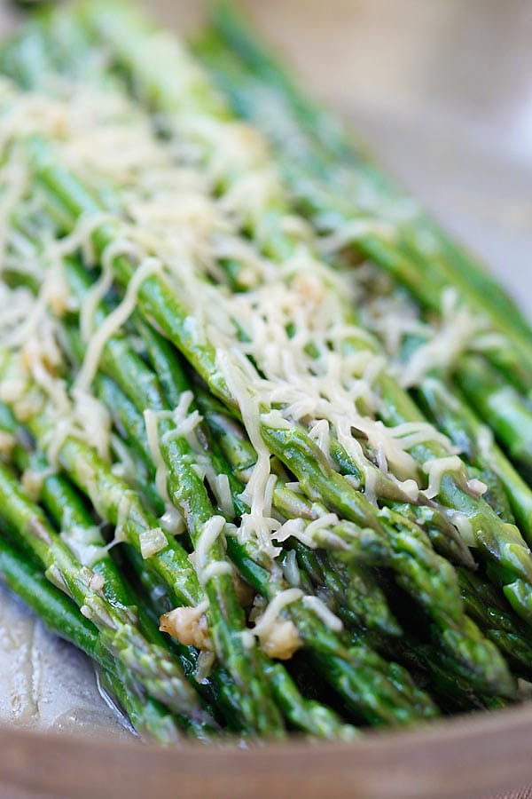 Quick and easy Parmesan Asparagus on a skillet.