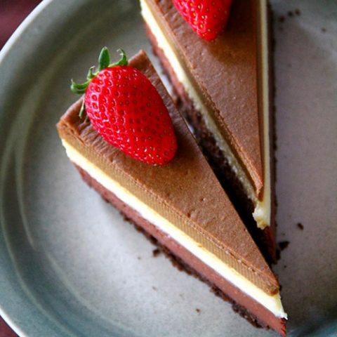 triple layer cheesecake