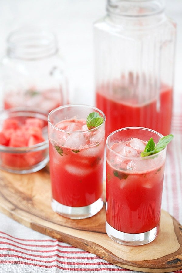 lätt hemlagad vattenmelon-tequila cocktail.