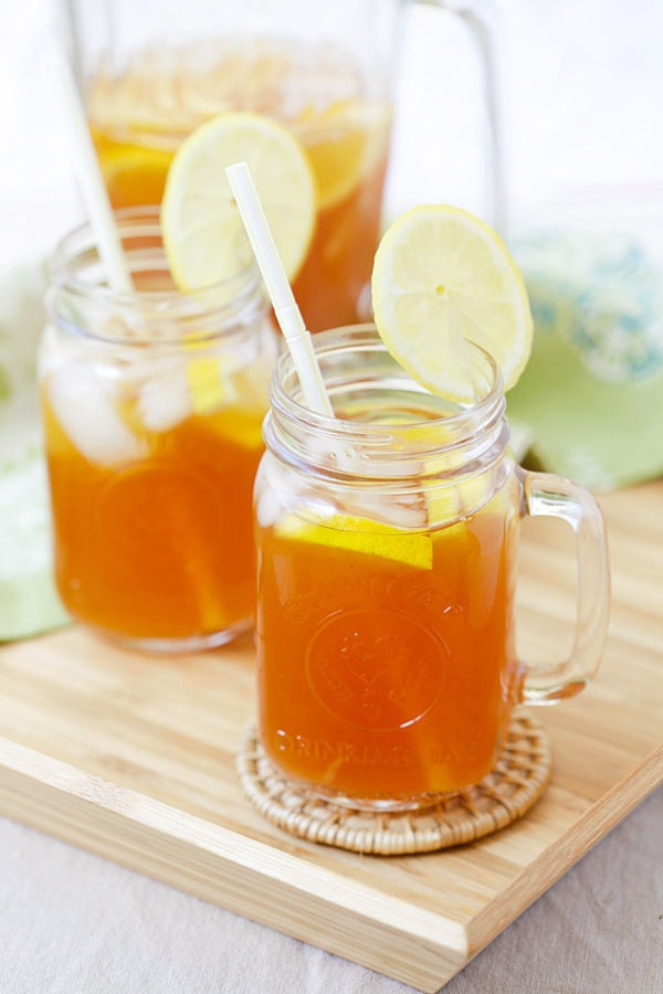 Easy ginger lemongrass detox iced tea.