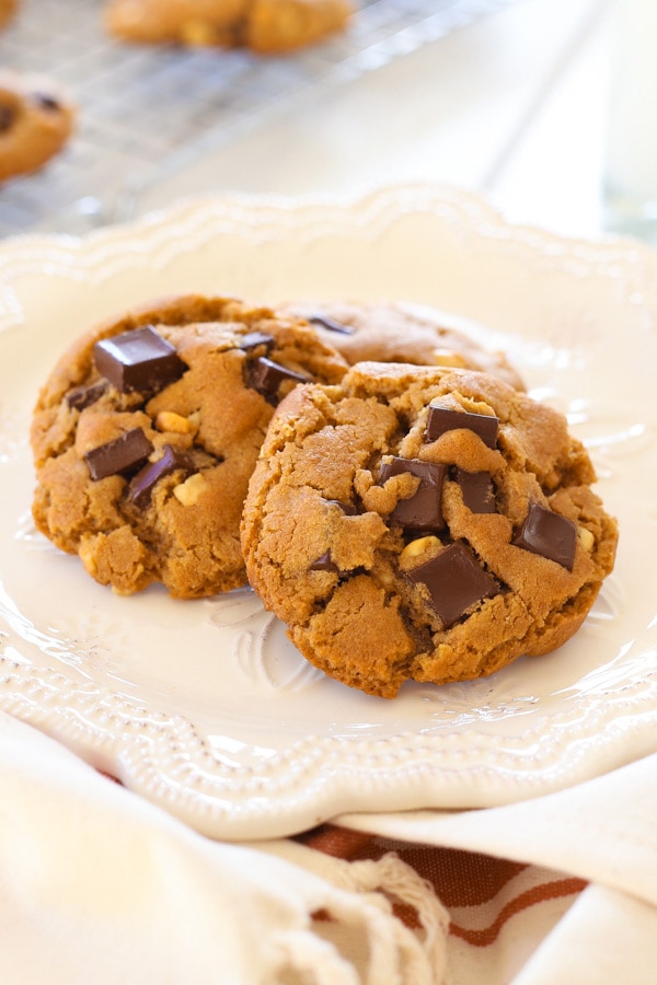 peanut butter dark chocolate cookies served in white plate.