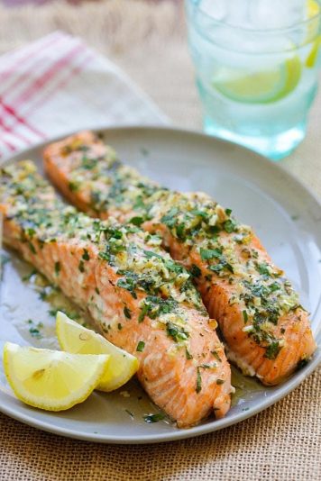 Garlic Herb Roasted Salmon - Rasa Malaysia