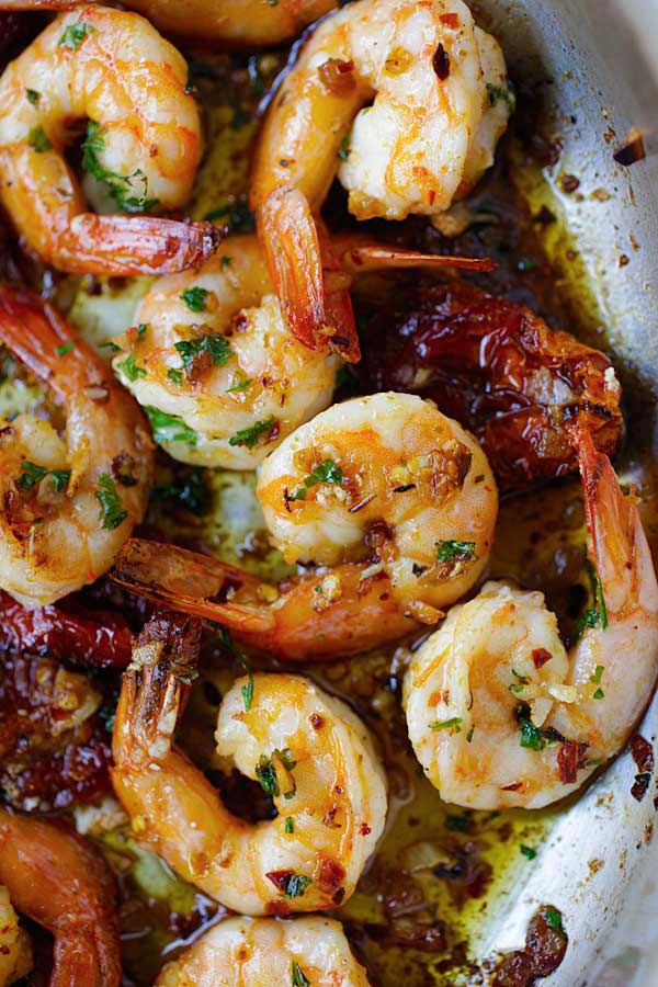 Spanish Garlic Sun-Dried Tomatoes Roasted Shrimp close up.