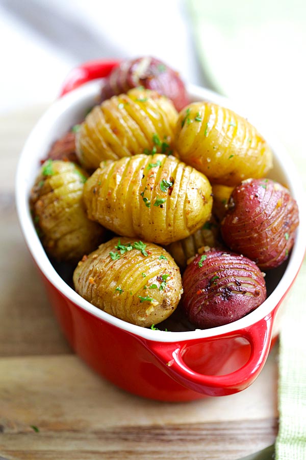 Garlic roasted potatoes in oven.