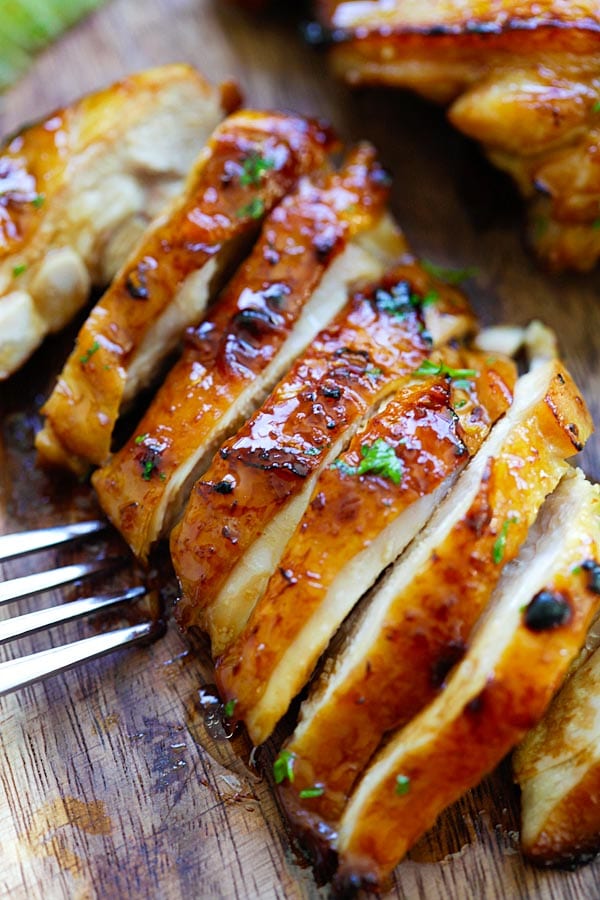 Easy homemade honey and lime chicken with homemade honey lime glaze.