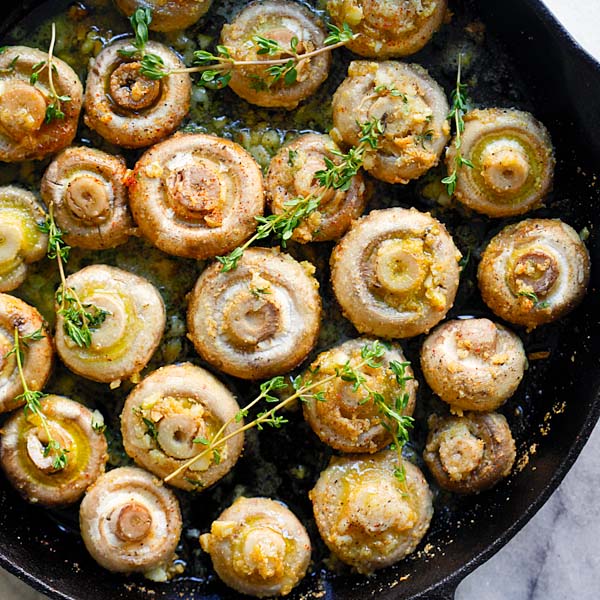 garlic thyme roasted mushrooms