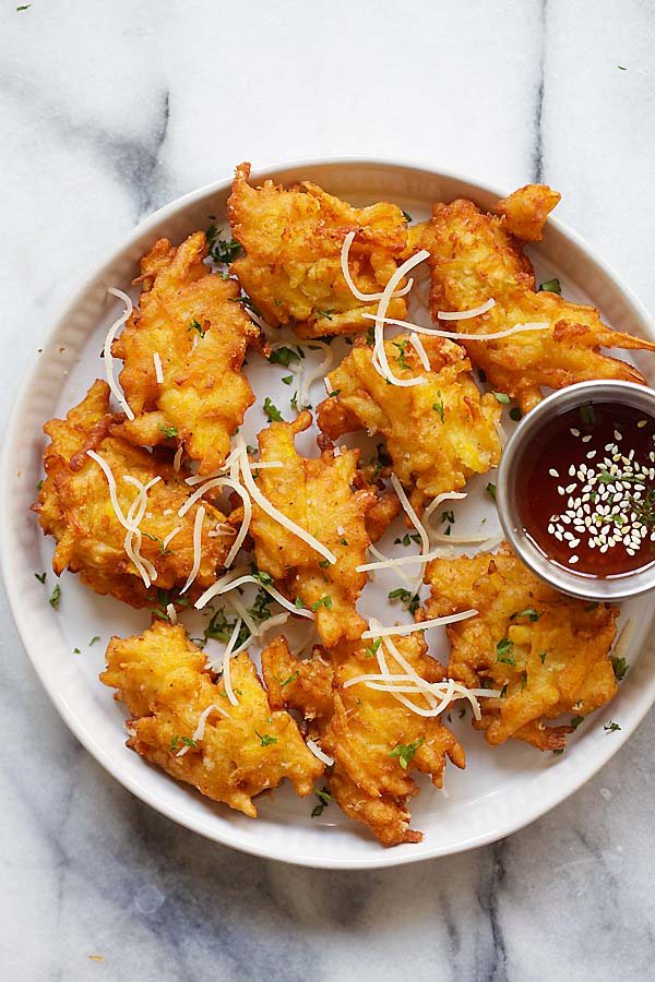 Easy and quick Parmesan pumpkin fritters recipe with Parmesan cheese.
