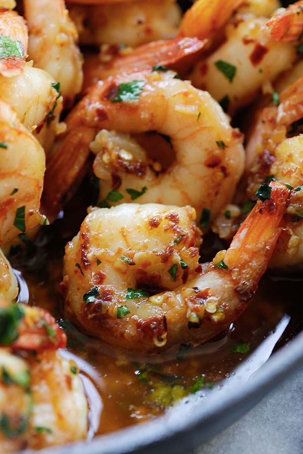 Spanish chili garlic shrimp appetizer recipe.
