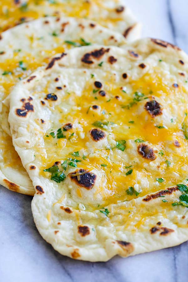 Easy and quick cheesy garlic naan.