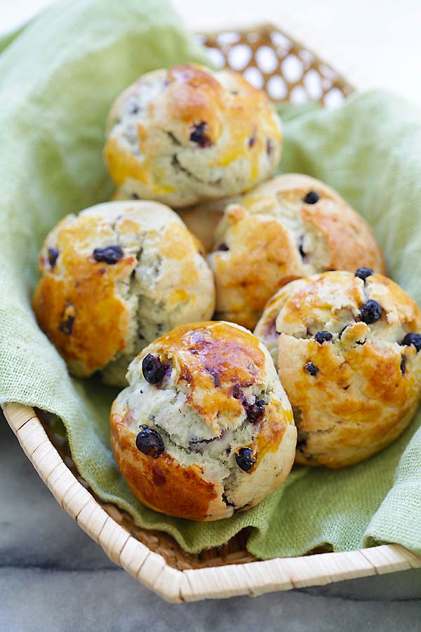 Easy homemade scones made with fresh blueberries.