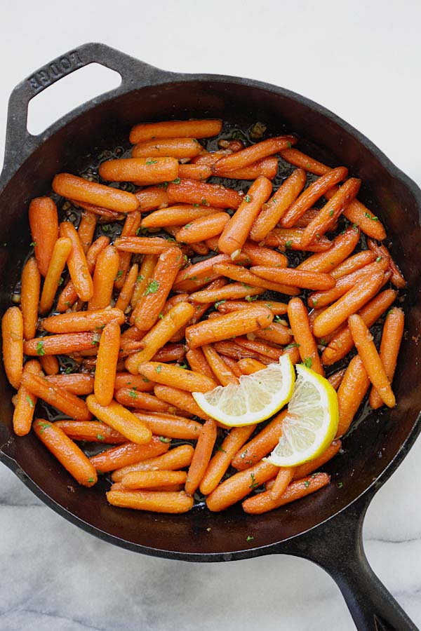 Healthy skillet brown sugar roasted carrots.