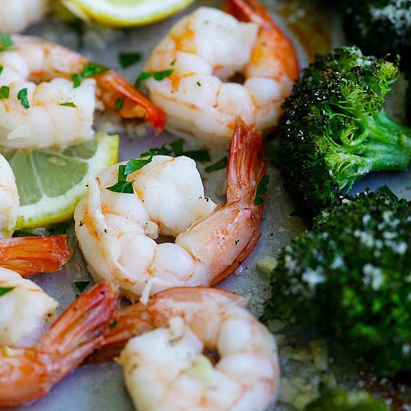 Sheet Pan Shrimp Scampi and Roasted Broccoli - Rasa Malaysia