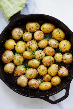 Garlic Chive Butter Roasted Potatoes - Rasa Malaysia