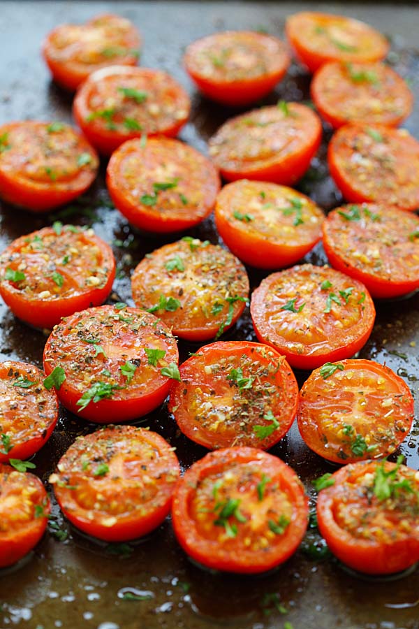 Herb Roasted Tomatoes | Easy Delicious Recipes