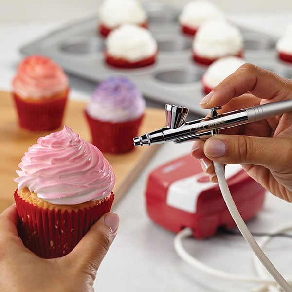  Cake  Boss  Decorating  Tools Airbrushing  Kit Giveaway 