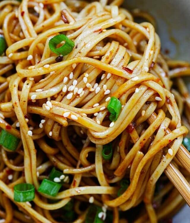 cropped-spicy-sichuan-noodles3.jpg