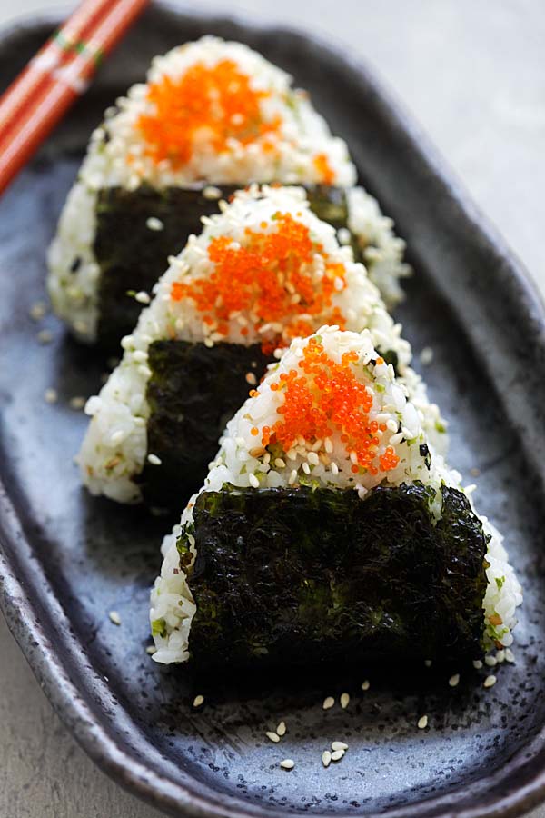 Easy and quick Japanese Onigiri recipe.