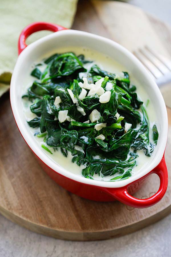 Healthy Garlic Creamed Spinach recipe.