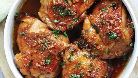 Instant pot chicken recipes - honey garlic chicken.