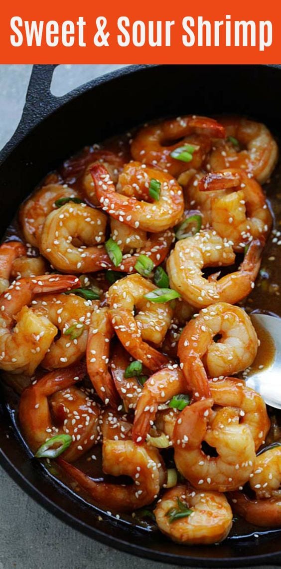 Sweet and Sour Shrimp with plump and juicy shrimp in mouthwatering sweet and sour sauce. This easy Chinese shrimp stir-fry recipe is amazing with steamed rice or noodles | rasamalaysia.com