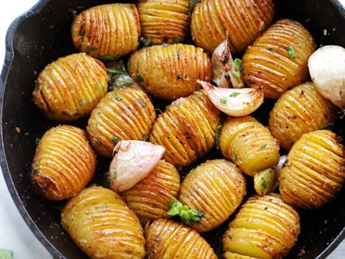 Garlic Butter Hasselback Potatoes