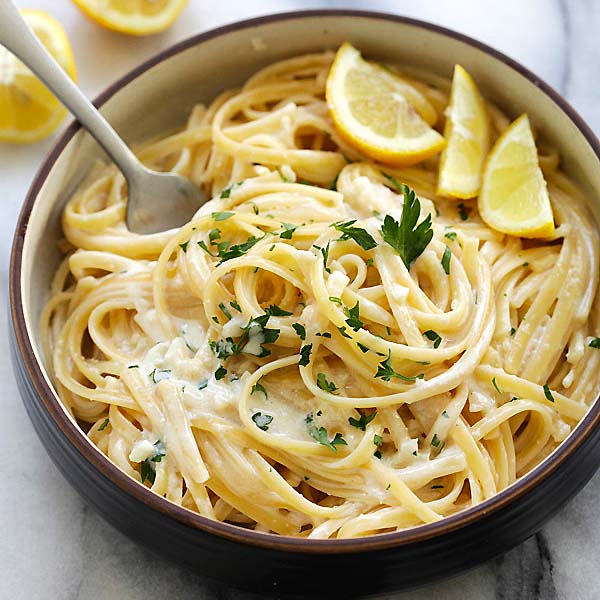 Instant Pot Pasta - Creamy Garlic Parmesan Pasta - Rasa Malaysia