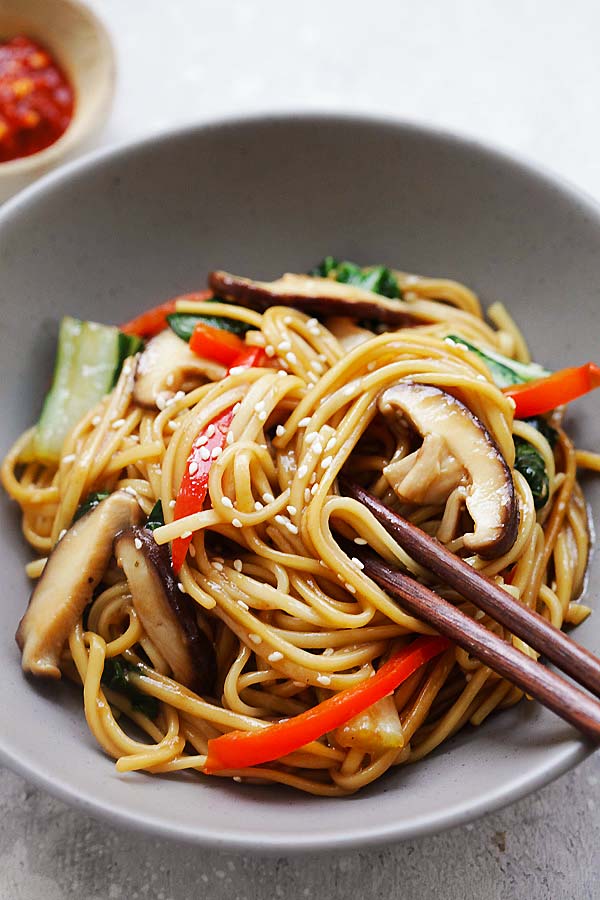 Lo Mein noodles served in a bowl.