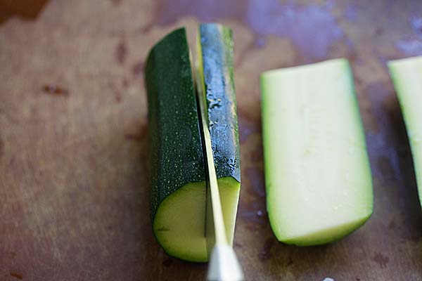 https://rasamalaysia.com/wp-content/uploads/2018/04/how-to-cut-zucchini-fries2.jpg