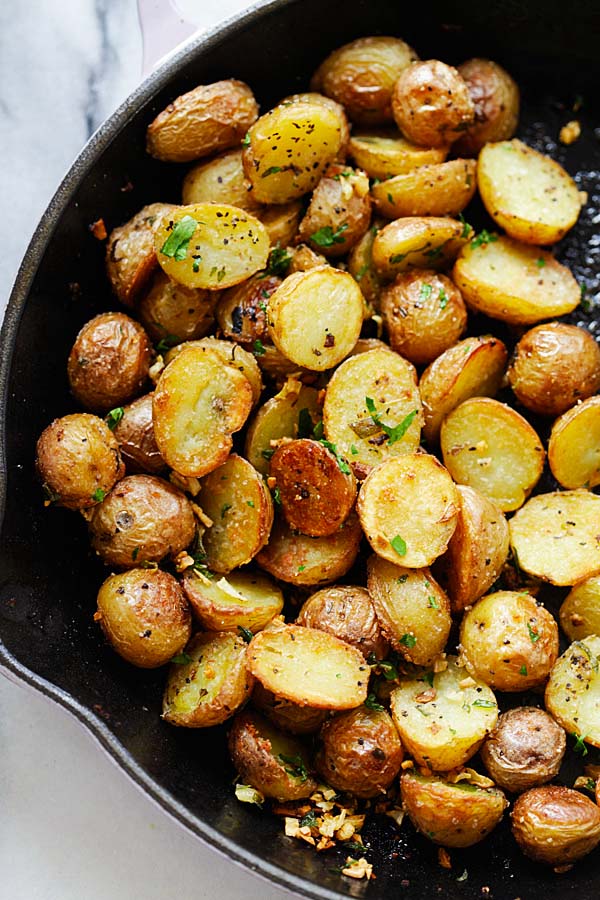 Quick Roasted potatoes recipe cooked with skillet.