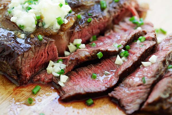 Easy grill butter steal with garlic and chive, ready to serve.