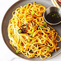 Scallion oil noodles