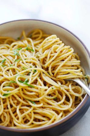 Brown Butter Garlic Noodles - Rasa Malaysia