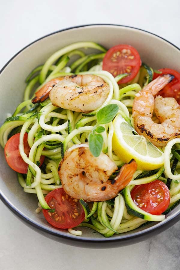 Quick and easy healthy zucchini noodle salad.