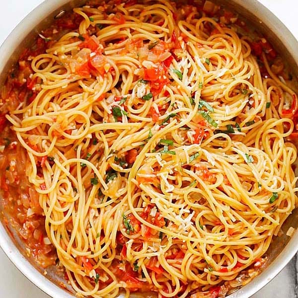 One-Pan Pasta Recipe (Easy and Delicious!) - Rasa Malaysia