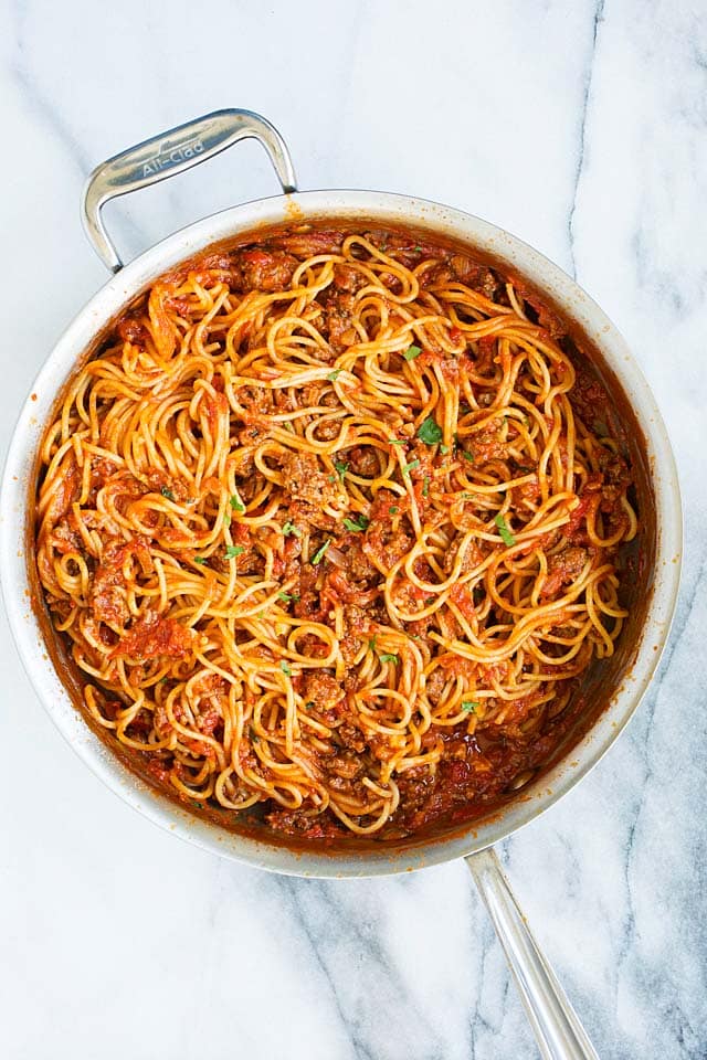 Spaghetti and meat sauce cooked in one pot, ready to be served.
