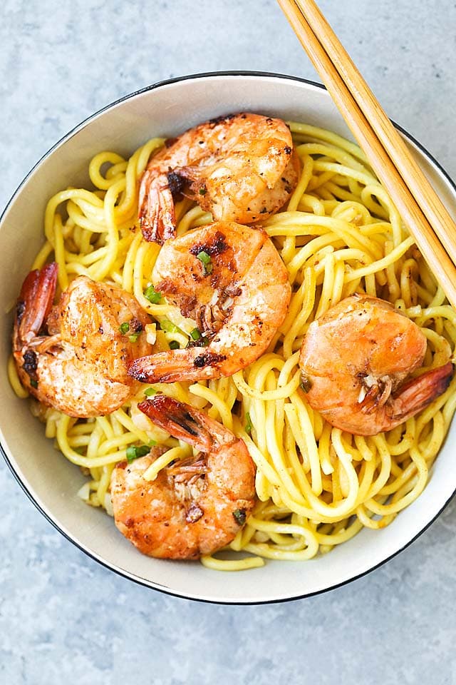 Shrimp Garlic Noodles - Rasa Malaysia