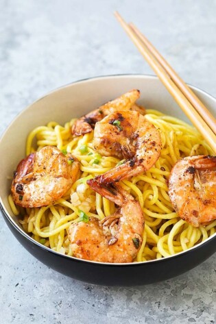 Shrimp Garlic Noodles - Rasa Malaysia