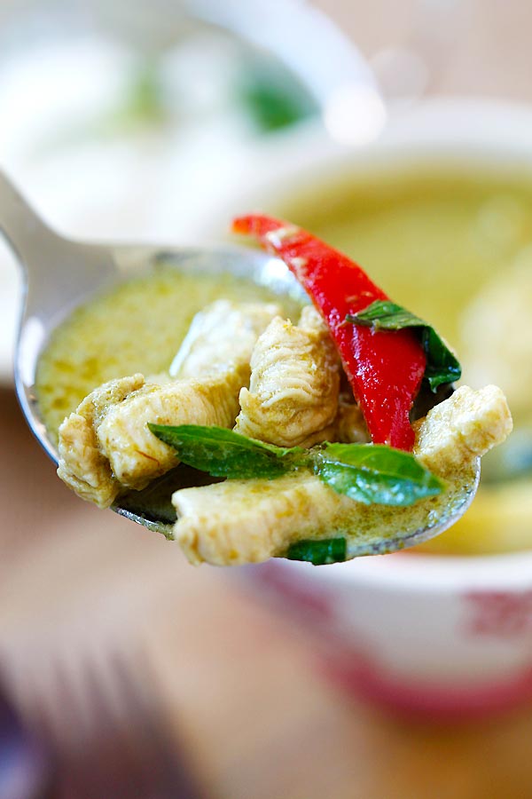 thai green curry in thai language