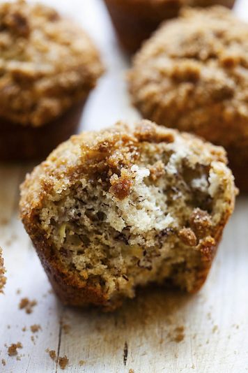 Banana Crumb Muffins (The Best Banana Muffins) - Rasa Malaysia